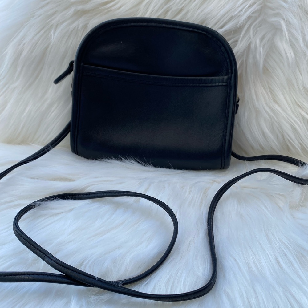 Vintage COACH Black Mini Crossbody Purse🖤